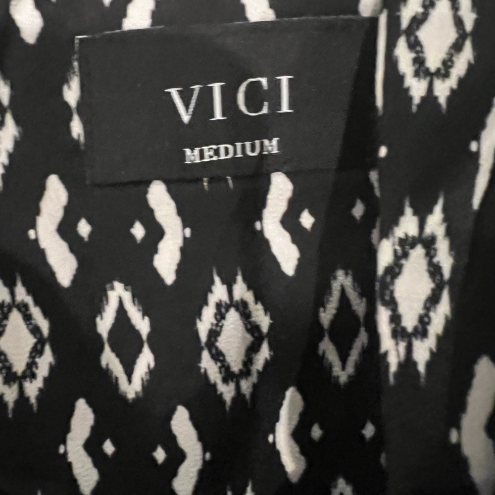 Vici Monochrome Geometric Romper - Picture 4 of 5